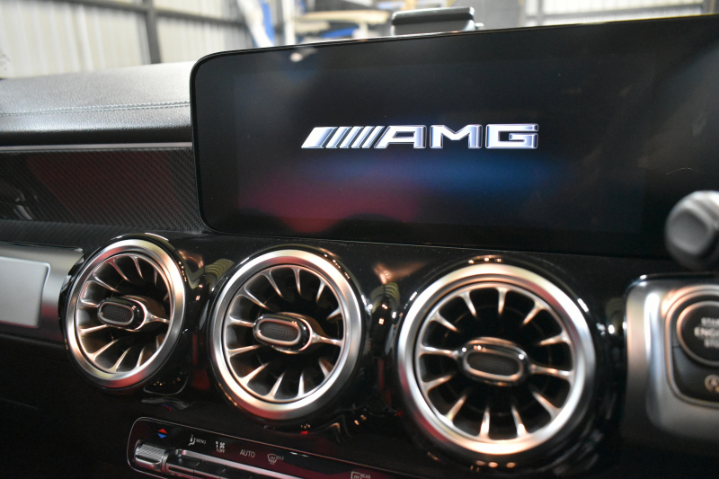 AMG GLB MercedesAMG GLB35 4ﾏﾁｯｸ AMGｱﾄﾞﾊﾞﾝｽﾄﾞ＆ﾊﾟﾌｫｰﾏﾝｽP ﾚｰﾀﾞｰｾｰﾌﾃｨP  ﾊﾟﾉﾗﾏｻﾝﾙｰﾌ ﾋｰﾀｰ黒/赤革 対話式ﾅﾋﾞ ﾃﾞｨｽﾄﾛﾆｯｸ ﾌﾞﾗｲﾝﾄﾞｽﾎﾟｯﾄ ﾚｰﾝｷｰﾌﾟ AMGｴｱﾛ19AW ｷｰﾚｽGO PTS ﾍｯﾄﾞｱｯﾌﾟD  地ﾃﾞｼﾞﾅﾋﾞ 360ｶﾒﾗ 2年保証