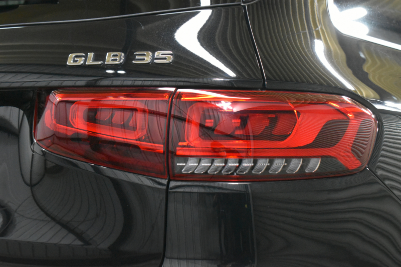 AMG GLB MercedesAMG GLB35 4ﾏﾁｯｸ AMGｱﾄﾞﾊﾞﾝｽﾄﾞ＆ﾊﾟﾌｫｰﾏﾝｽP ﾚｰﾀﾞｰｾｰﾌﾃｨP  ﾊﾟﾉﾗﾏｻﾝﾙｰﾌ ﾋｰﾀｰ黒/赤革 対話式ﾅﾋﾞ ﾃﾞｨｽﾄﾛﾆｯｸ ﾌﾞﾗｲﾝﾄﾞｽﾎﾟｯﾄ ﾚｰﾝｷｰﾌﾟ AMGｴｱﾛ19AW ｷｰﾚｽGO PTS ﾍｯﾄﾞｱｯﾌﾟD  地ﾃﾞｼﾞﾅﾋﾞ 360ｶﾒﾗ 2年保証