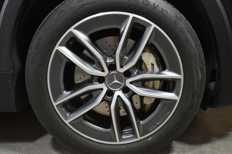 AMG GLB MercedesAMG GLB35 4ﾏﾁｯｸ AMGｱﾄﾞﾊﾞﾝｽﾄﾞ＆ﾊﾟﾌｫｰﾏﾝｽP ﾚｰﾀﾞｰｾｰﾌﾃｨP  ﾊﾟﾉﾗﾏｻﾝﾙｰﾌ ﾋｰﾀｰ黒/赤革 対話式ﾅﾋﾞ ﾃﾞｨｽﾄﾛﾆｯｸ ﾌﾞﾗｲﾝﾄﾞｽﾎﾟｯﾄ ﾚｰﾝｷｰﾌﾟ AMGｴｱﾛ19AW ｷｰﾚｽGO PTS ﾍｯﾄﾞｱｯﾌﾟD  地ﾃﾞｼﾞﾅﾋﾞ 360ｶﾒﾗ 2年保証