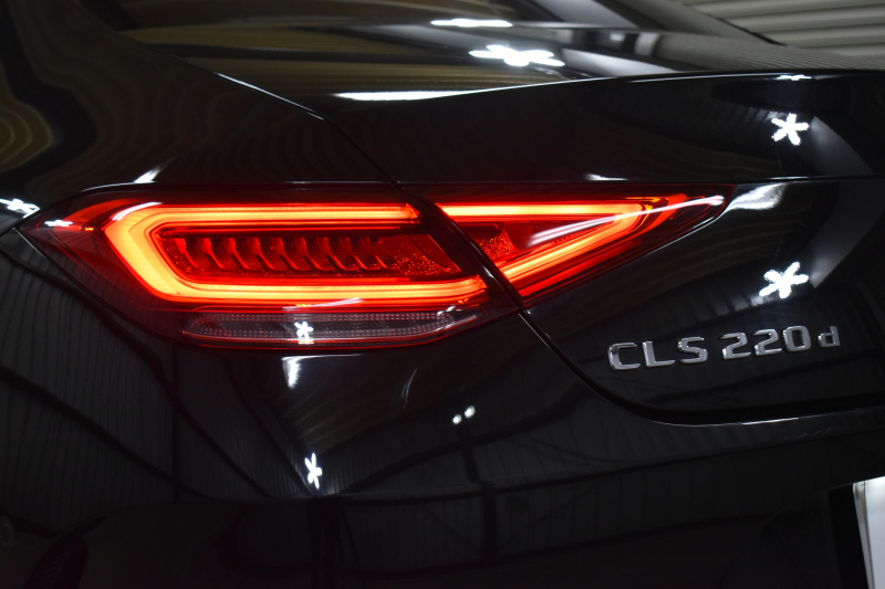 メルセデスベンツ CLS CLS220d ｽﾎﾟｰﾂ ｴｸｽｸﾙｰｼﾌﾞ ﾚｰﾀﾞｰSP ｻﾝﾙｰﾌ 全席ﾋｰﾀｰ&ﾍﾞﾝﾁﾚｰﾀｰ黒本革  ﾃﾞｨｽﾄﾛ BSM AMGｴｱﾛ19AW ｷｰGO ﾌｯﾄﾄﾗﾝｸ ﾌﾞﾙﾒｽﾀｰ 地ﾃﾞｼﾞ360ｶﾒﾗ ﾍｯﾄﾞｱｯﾌﾟﾃﾞｨｽﾌﾟﾚｲ ｴｱｻｽ 2年保証