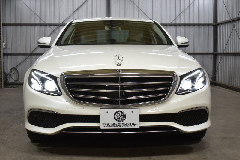 メルセデスベンツ Eクラス E400 4ﾏﾁｯｸ ｴｸｽｸﾙｰｼﾌﾞ ﾚｰﾀﾞｰｾｰﾌﾃｨP 333馬力V6 4WD ﾋｰﾀｰﾍﾞｰｼﾞｭ革 HUD ﾃﾞｨｽﾄﾛ ﾌﾞﾗｲﾝﾄﾞｽﾎﾟｯﾄ ﾚｰﾝﾁｪﾝｼﾞA 専用18AW ｷｰﾚｽGO PTS ﾌｯﾄﾄﾗﾝｸ 地ﾃﾞｼﾞﾅﾋﾞ 360ｶﾒﾗ ﾏﾙﾁｱﾝﾋﾞｴﾝﾄﾗｲﾄ 2年保証