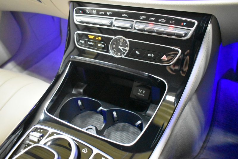 メルセデスベンツ Eクラス E400 4ﾏﾁｯｸ ｴｸｽｸﾙｰｼﾌﾞ ﾚｰﾀﾞｰｾｰﾌﾃｨP 333馬力V6 4WD ﾋｰﾀｰﾍﾞｰｼﾞｭ革 HUD ﾃﾞｨｽﾄﾛ ﾌﾞﾗｲﾝﾄﾞｽﾎﾟｯﾄ ﾚｰﾝﾁｪﾝｼﾞA 専用18AW ｷｰﾚｽGO PTS ﾌｯﾄﾄﾗﾝｸ 地ﾃﾞｼﾞﾅﾋﾞ 360ｶﾒﾗ ﾏﾙﾁｱﾝﾋﾞｴﾝﾄﾗｲﾄ 2年保証