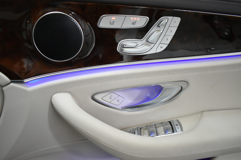 メルセデスベンツ Eクラス E400 4ﾏﾁｯｸ ｴｸｽｸﾙｰｼﾌﾞ ﾚｰﾀﾞｰｾｰﾌﾃｨP 333馬力V6 4WD ﾋｰﾀｰﾍﾞｰｼﾞｭ革 HUD ﾃﾞｨｽﾄﾛ ﾌﾞﾗｲﾝﾄﾞｽﾎﾟｯﾄ ﾚｰﾝﾁｪﾝｼﾞA 専用18AW ｷｰﾚｽGO PTS ﾌｯﾄﾄﾗﾝｸ 地ﾃﾞｼﾞﾅﾋﾞ 360ｶﾒﾗ ﾏﾙﾁｱﾝﾋﾞｴﾝﾄﾗｲﾄ 2年保証