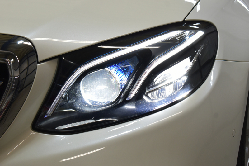 メルセデスベンツ Eクラス E400 4ﾏﾁｯｸ ｴｸｽｸﾙｰｼﾌﾞ ﾚｰﾀﾞｰｾｰﾌﾃｨP 333馬力V6 4WD ﾋｰﾀｰﾍﾞｰｼﾞｭ革 HUD ﾃﾞｨｽﾄﾛ ﾌﾞﾗｲﾝﾄﾞｽﾎﾟｯﾄ ﾚｰﾝﾁｪﾝｼﾞA 専用18AW ｷｰﾚｽGO PTS ﾌｯﾄﾄﾗﾝｸ 地ﾃﾞｼﾞﾅﾋﾞ 360ｶﾒﾗ ﾏﾙﾁｱﾝﾋﾞｴﾝﾄﾗｲﾄ 2年保証