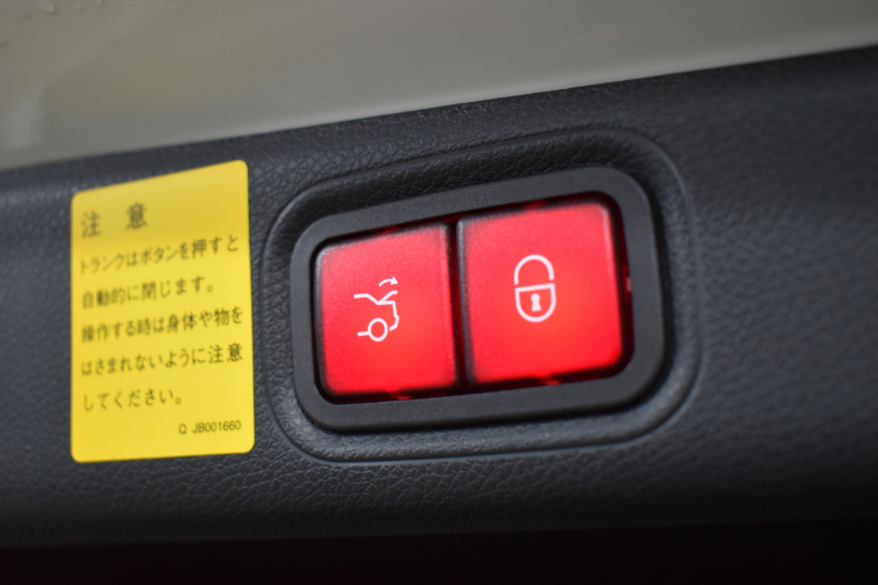 メルセデスベンツ Eクラス E200 AVGｽﾎﾟｰﾂ ﾚｻﾞｰｴｸｽｸﾙｰｼﾌﾞP ﾚｰﾀﾞｰｾｰﾌﾃｨP 1ｵｰﾅｰ ﾊﾟﾉﾗﾏｻﾝﾙｰﾌ 革 ﾌﾞﾙﾒｽﾀｰｻｳﾝﾄﾞ ｴｱﾊﾞﾗﾝｽP ｵｰﾄﾄﾗﾝｸ AMGｴｱﾛ19AW ﾃﾞｨｽﾄﾛﾆｯｸ ﾌﾞﾗｲﾝﾄﾞｽﾎﾟｯﾄ ﾚｰﾝｷｰﾌﾟ ﾅﾋﾞTV 360ｶﾒﾗ ｷｰﾚｽｺﾞｰ 2年保証