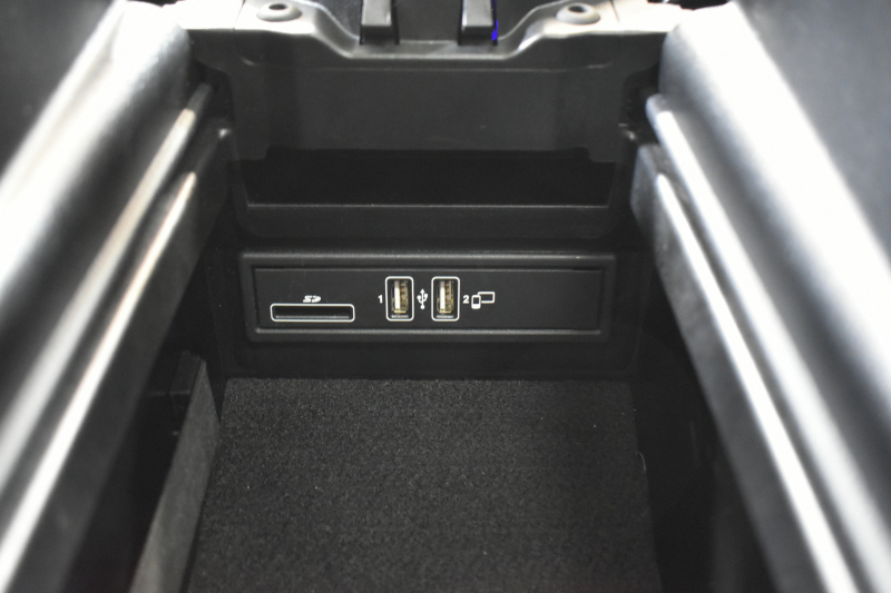 メルセデスベンツ Eクラス E200 AVGｽﾎﾟｰﾂ ﾚｻﾞｰｴｸｽｸﾙｰｼﾌﾞP ﾚｰﾀﾞｰｾｰﾌﾃｨP 1ｵｰﾅｰ ﾊﾟﾉﾗﾏｻﾝﾙｰﾌ 革 ﾌﾞﾙﾒｽﾀｰｻｳﾝﾄﾞ ｴｱﾊﾞﾗﾝｽP ｵｰﾄﾄﾗﾝｸ AMGｴｱﾛ19AW ﾃﾞｨｽﾄﾛﾆｯｸ ﾌﾞﾗｲﾝﾄﾞｽﾎﾟｯﾄ ﾚｰﾝｷｰﾌﾟ ﾅﾋﾞTV 360ｶﾒﾗ ｷｰﾚｽｺﾞｰ 2年保証