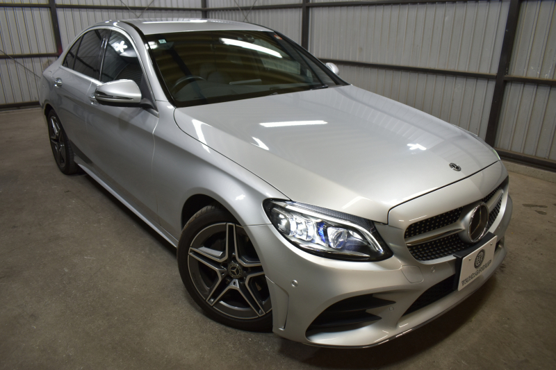 メルセデスベンツ Cクラス C200 ﾛｰﾚｳｽED ｽﾎﾟｰﾂﾌﾟﾗｽP ﾚｰﾀﾞｰｾｰﾌﾃｨP 後期 革 ﾍｯﾄﾞｱｯﾌﾟD 液晶ﾒｰﾀｰ ﾌｯﾄﾄﾗﾝｸ ﾜｲﾔﾚｽﾁｬｰｼﾞ ｴｱｻｽ AMGｴｱﾛ18AW ﾃﾞｨｽﾄﾛﾆｯｸ ﾌﾞﾗｲﾝﾄﾞｽﾎﾟｯﾄ ﾚｰﾝｷｰﾌﾟ ﾅﾋﾞTV ﾊﾞｯｸｶﾒﾗ ｷｰﾚｽｺﾞｰ 2年保証