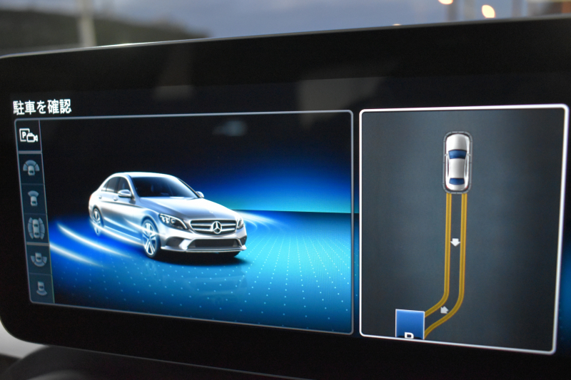 メルセデスベンツ Cクラス C200 ﾛｰﾚｳｽED ｽﾎﾟｰﾂﾌﾟﾗｽP ﾚｰﾀﾞｰｾｰﾌﾃｨP 後期 革 ﾍｯﾄﾞｱｯﾌﾟD 液晶ﾒｰﾀｰ ﾌｯﾄﾄﾗﾝｸ ﾜｲﾔﾚｽﾁｬｰｼﾞ ｴｱｻｽ AMGｴｱﾛ18AW ﾃﾞｨｽﾄﾛﾆｯｸ ﾌﾞﾗｲﾝﾄﾞｽﾎﾟｯﾄ ﾚｰﾝｷｰﾌﾟ ﾅﾋﾞTV ﾊﾞｯｸｶﾒﾗ ｷｰﾚｽｺﾞｰ 2年保証