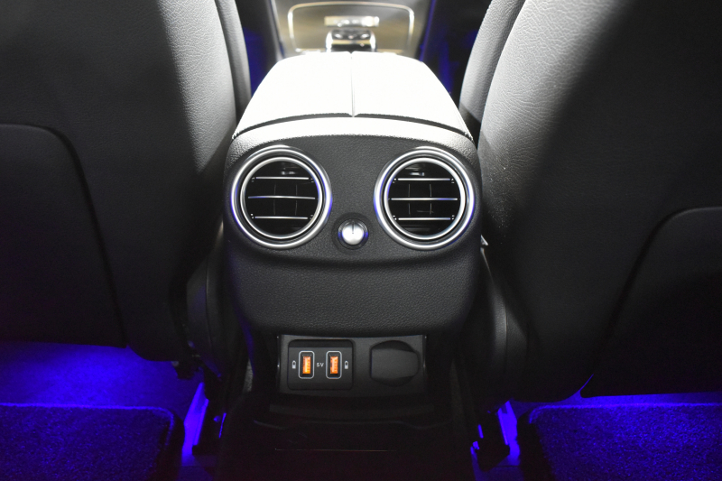 メルセデスベンツ Cクラス C200 ﾛｰﾚｳｽED ｽﾎﾟｰﾂﾌﾟﾗｽP ﾚｰﾀﾞｰｾｰﾌﾃｨP 後期 革 ﾍｯﾄﾞｱｯﾌﾟD 液晶ﾒｰﾀｰ ﾌｯﾄﾄﾗﾝｸ ﾜｲﾔﾚｽﾁｬｰｼﾞ ｴｱｻｽ AMGｴｱﾛ18AW ﾃﾞｨｽﾄﾛﾆｯｸ ﾌﾞﾗｲﾝﾄﾞｽﾎﾟｯﾄ ﾚｰﾝｷｰﾌﾟ ﾅﾋﾞTV ﾊﾞｯｸｶﾒﾗ ｷｰﾚｽｺﾞｰ 2年保証