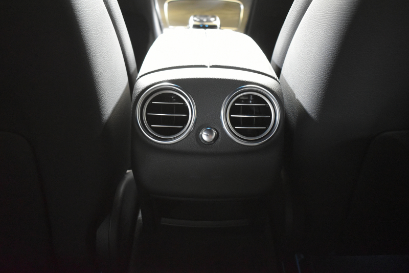 メルセデスベンツ Cクラス C200ﾜｺﾞﾝ ｽﾎﾟｰﾂ ﾚｰﾀﾞｰｾｰﾌﾃｨP 1ｵｰﾅｰ 革 AMGｴｱﾛ18AW ﾃﾞｨｽﾄﾛﾆｯｸ ﾌﾞﾗｲﾝﾄﾞｽﾎﾟｯﾄ ﾚｰﾝｷｰﾌﾟ ﾊﾟｰｷﾝｸﾞﾊﾟｲﾛｯﾄ ﾊﾟｰｸﾄﾛﾆｯｸ ｷｰﾚｽｺﾞｰ ﾅﾋﾞTV Bｶﾒﾗ ｵｰﾄﾃｰﾙｹﾞｰﾄ 2年保証