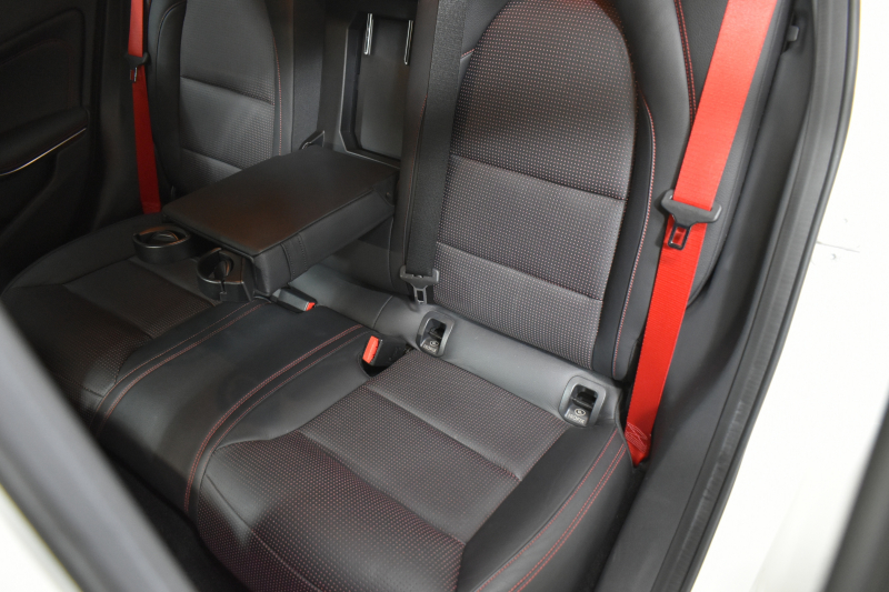 メルセデスベンツ Aクラス A250 ｼｭﾎﾟﾙﾄ 4M AMGｴｸｽｸﾙｰｼﾌﾞP ﾚｰﾀﾞｰｾｰﾌﾃｨP 2年保証 ﾋｰﾀｰ黒本革 ﾊｰﾏﾝK  ﾃﾞｨｽﾄﾛﾆｯｸ ﾌﾞﾗｲﾝﾄﾞｽﾎﾟｯﾄ CPAﾌﾟﾗｽ AMGｴｱﾛ18AW 地ﾃﾞｼﾞ ﾊﾞｯｸｶﾒﾗ ﾊﾟｰｸﾄﾛﾆｯｸ