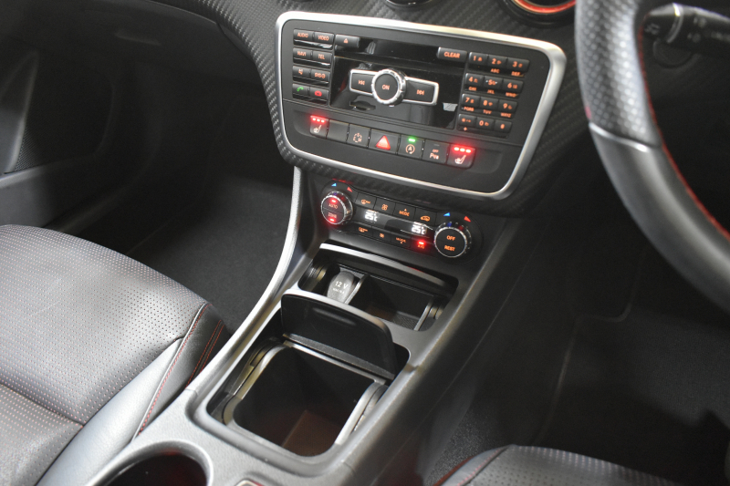 メルセデスベンツ Aクラス A250 ｼｭﾎﾟﾙﾄ 4M AMGｴｸｽｸﾙｰｼﾌﾞP ﾚｰﾀﾞｰｾｰﾌﾃｨP 2年保証 ﾋｰﾀｰ黒本革 ﾊｰﾏﾝK  ﾃﾞｨｽﾄﾛﾆｯｸ ﾌﾞﾗｲﾝﾄﾞｽﾎﾟｯﾄ CPAﾌﾟﾗｽ AMGｴｱﾛ18AW 地ﾃﾞｼﾞ ﾊﾞｯｸｶﾒﾗ ﾊﾟｰｸﾄﾛﾆｯｸ