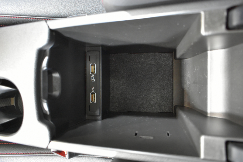 メルセデスベンツ Bクラス B250 4ﾏﾁｯｸ ｽﾎﾟｰﾂ ﾚｻﾞｰｴｸｽｸﾙｰｼﾌﾞP ﾚｰﾀﾞｰｾｰﾌﾃｨP ﾊﾟﾉﾗﾏSR ﾋｰﾀｰ革 ﾃﾞｨｽﾄﾛ ﾌﾞﾗｲﾝﾄﾞS ｷｰﾚｽGo ﾊｰﾏﾝK 地ﾃﾞｼﾞBｶﾒﾗ ﾏﾙﾁｱﾝﾋﾞｴﾝﾄ LEDﾗｲﾄ