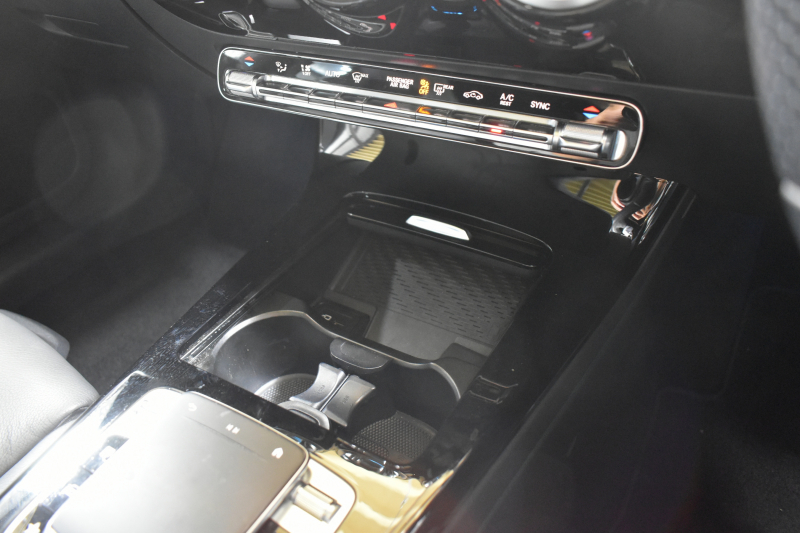 メルセデスベンツ CLAクラス CLA200d AMGﾗｲﾝ AMGﾚｻﾞｰｴｸｽｸﾙｰｼﾌﾞP ｱﾄﾞﾊﾞﾝｽﾄﾞP ﾅﾋﾞｹﾞｰｼｮﾝP ﾚｰﾀﾞｰｾｰﾌﾃｨP ﾊﾟﾉﾗﾏｻﾝﾙｰﾌ 革 AMGｴｱﾛ18AW MBUXﾅﾋﾞTV HUD 360ｶﾒﾗ ｱﾄﾞﾊﾞﾝｽﾄﾞｻｳﾝﾄﾞ ﾃﾞｨｽﾄﾛ ﾌﾞﾗｲﾝﾄﾞS ﾚｰﾝｷｰﾌﾟ ﾌｯﾄﾄﾗﾝｸ ｷｰﾚｽｺﾞｰ 2年保証