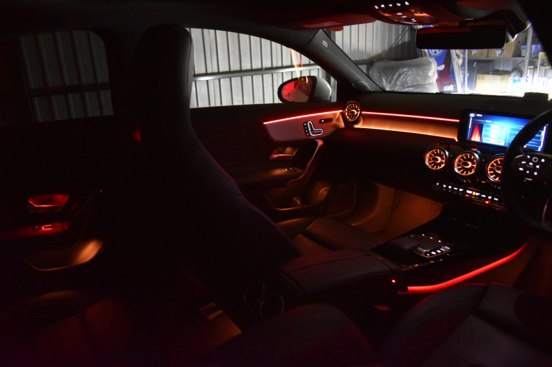 メルセデスベンツ CLAクラス CLA200d AMGﾗｲﾝ AMGﾚｻﾞｰｴｸｽｸﾙｰｼﾌﾞP ｱﾄﾞﾊﾞﾝｽﾄﾞP ﾅﾋﾞｹﾞｰｼｮﾝP ﾚｰﾀﾞｰｾｰﾌﾃｨP ﾊﾟﾉﾗﾏｻﾝﾙｰﾌ 革 AMGｴｱﾛ18AW MBUXﾅﾋﾞTV HUD 360ｶﾒﾗ ｱﾄﾞﾊﾞﾝｽﾄﾞｻｳﾝﾄﾞ ﾃﾞｨｽﾄﾛ ﾌﾞﾗｲﾝﾄﾞS ﾚｰﾝｷｰﾌﾟ ﾌｯﾄﾄﾗﾝｸ ｷｰﾚｽｺﾞｰ 2年保証