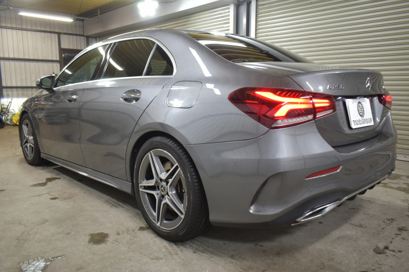 メルセデスベンツ Aクラス A250 4ﾏﾁｯｸ AMGﾗｲﾝ ﾚｻﾞｰｴｸｽｸﾙｰｼﾌﾞ ｱﾄﾞﾊﾞﾝｽﾄﾞP ﾚｰﾀﾞｰSP  ﾊﾟﾉﾗﾏｻﾝﾙｰﾌ ﾋｰﾀｰ黒灰革 ﾃﾞｨｽﾄﾛ ﾌﾞﾗｲﾝﾄﾞS Lﾁｪﾝｼﾞ AMGｴｱﾛ18AW ｷｰGO PTS ﾍｯﾄﾞｱｯﾌﾟD 対話式ﾅﾋﾞTV 360ｶﾒﾗ 2年保証