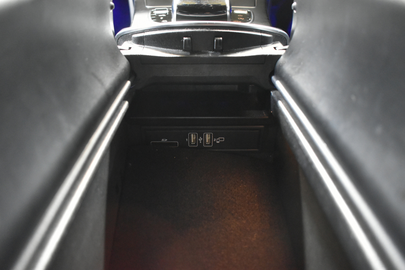 AMG Cクラス C43 4ﾏﾁｯｸ ﾜｺﾞﾝ  ﾚｰﾀﾞｰｾｰﾌﾃｨP 後期型 3.0ﾘｯﾀｰV6ﾂｲﾝﾀｰﾎﾞ 革 ﾌﾞﾙﾒｽﾀｰｻｳﾝﾄﾞ 液晶ﾒｰﾀｰ HUD ｴｱﾊﾞﾗﾝｽP ﾌｯﾄﾄﾗﾝｸ ｴｱﾛ19AW LEDﾍｯﾄﾞﾗｲﾄ ﾃﾞｨｽﾄﾛ ﾌﾞﾗｲﾝﾄﾞS ﾚｰﾝｷｰﾌﾟ ﾅﾋﾞTV Bｶﾒﾗ 2年保証