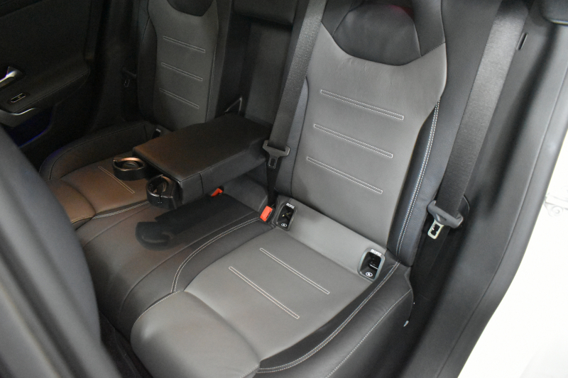 メルセデスベンツ CLAクラス CLA200d AMGﾗｲﾝ AMGﾚｻﾞｰｴｸｽｸﾙｰｼﾌﾞP ｱﾄﾞﾊﾞﾝｽﾄﾞP ﾅﾋﾞｹﾞｰｼｮﾝP ﾚｰﾀﾞｰｾｰﾌﾃｨP ﾊﾟﾉﾗﾏｻﾝﾙｰﾌ 革 AMGｴｱﾛ18AW MBUXﾅﾋﾞTV HUD 360ｶﾒﾗ ｱﾄﾞﾊﾞﾝｽﾄﾞｻｳﾝﾄﾞ ﾃﾞｨｽﾄﾛ ﾌﾞﾗｲﾝﾄﾞS ﾚｰﾝｷｰﾌﾟ ﾌｯﾄﾄﾗﾝｸ ｷｰﾚｽｺﾞｰ 2年保証