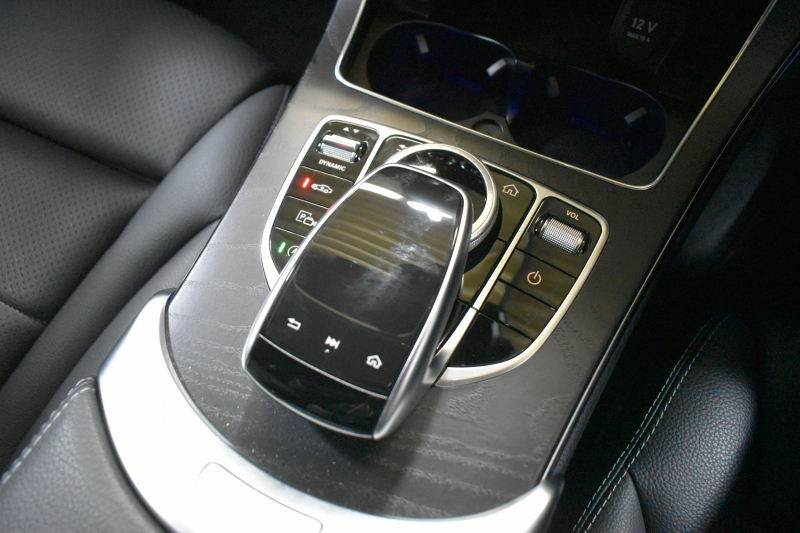 メルセデスベンツ Cクラス C200ﾜｺﾞﾝ AVG AMGﾗｲﾝ ﾚｰﾀﾞｰｾｰﾌﾃｨP 後期 AMGｴｱﾛ18AW ｴｱｻｽ 革 ﾃﾞｨｽﾄﾛﾆｯｸ ﾌﾞﾗｲﾝﾄﾞｽﾎﾟｯﾄ ﾚｰﾝｷｰﾌﾟ ﾅﾋﾞTV ﾊﾞｯｸｶﾒﾗ ｵｰﾄﾃｰﾙｹﾞｰﾄ ｷｰﾚｽｺﾞｰ 2年保証