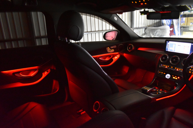 メルセデスベンツ Cクラス C200ﾜｺﾞﾝ AVG AMGﾗｲﾝ ﾚｰﾀﾞｰｾｰﾌﾃｨP 後期 AMGｴｱﾛ18AW ｴｱｻｽ 革 ﾃﾞｨｽﾄﾛﾆｯｸ ﾌﾞﾗｲﾝﾄﾞｽﾎﾟｯﾄ ﾚｰﾝｷｰﾌﾟ ﾅﾋﾞTV ﾊﾞｯｸｶﾒﾗ ｵｰﾄﾃｰﾙｹﾞｰﾄ ｷｰﾚｽｺﾞｰ 2年保証