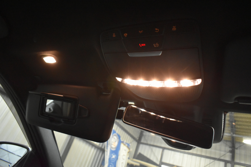 メルセデスベンツ Cクラス C200ﾜｺﾞﾝ AVG AMGﾗｲﾝ ﾚｰﾀﾞｰｾｰﾌﾃｨP 後期 AMGｴｱﾛ18AW ｴｱｻｽ 革 ﾃﾞｨｽﾄﾛﾆｯｸ ﾌﾞﾗｲﾝﾄﾞｽﾎﾟｯﾄ ﾚｰﾝｷｰﾌﾟ ﾅﾋﾞTV ﾊﾞｯｸｶﾒﾗ ｵｰﾄﾃｰﾙｹﾞｰﾄ ｷｰﾚｽｺﾞｰ 2年保証