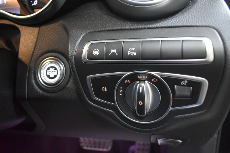 メルセデスベンツ Cクラス C200ﾜｺﾞﾝ AVG AMGﾗｲﾝ ﾚｰﾀﾞｰｾｰﾌﾃｨP 後期 AMGｴｱﾛ18AW ｴｱｻｽ 革 ﾃﾞｨｽﾄﾛﾆｯｸ ﾌﾞﾗｲﾝﾄﾞｽﾎﾟｯﾄ ﾚｰﾝｷｰﾌﾟ ﾅﾋﾞTV ﾊﾞｯｸｶﾒﾗ ｵｰﾄﾃｰﾙｹﾞｰﾄ ｷｰﾚｽｺﾞｰ 2年保証