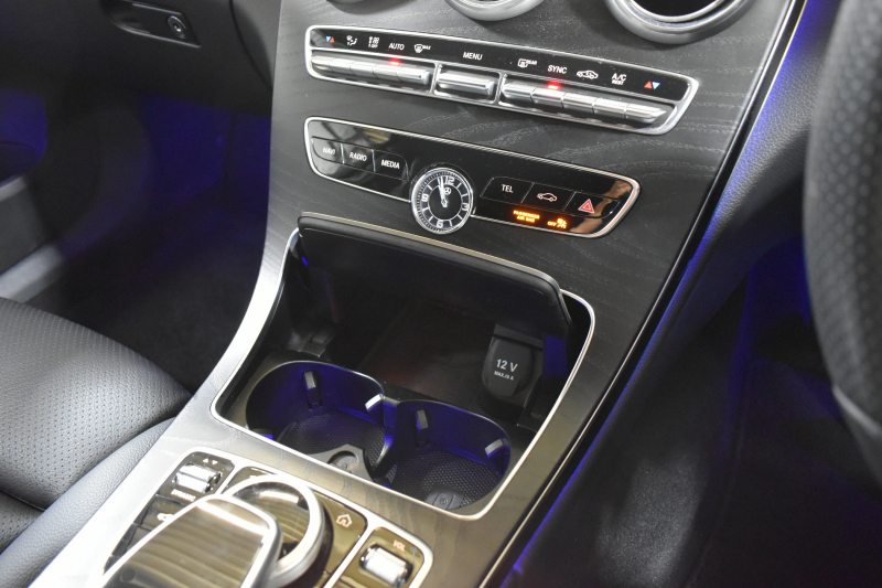 メルセデスベンツ Cクラス C200ﾜｺﾞﾝ AVG AMGﾗｲﾝ ﾚｰﾀﾞｰｾｰﾌﾃｨP 後期 AMGｴｱﾛ18AW ｴｱｻｽ 革 ﾃﾞｨｽﾄﾛﾆｯｸ ﾌﾞﾗｲﾝﾄﾞｽﾎﾟｯﾄ ﾚｰﾝｷｰﾌﾟ ﾅﾋﾞTV ﾊﾞｯｸｶﾒﾗ ｵｰﾄﾃｰﾙｹﾞｰﾄ ｷｰﾚｽｺﾞｰ 2年保証