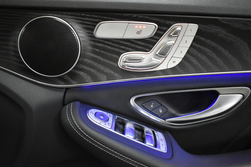 メルセデスベンツ Cクラス C200ﾜｺﾞﾝ AVG AMGﾗｲﾝ ﾚｰﾀﾞｰｾｰﾌﾃｨP 後期 AMGｴｱﾛ18AW ｴｱｻｽ 革 ﾃﾞｨｽﾄﾛﾆｯｸ ﾌﾞﾗｲﾝﾄﾞｽﾎﾟｯﾄ ﾚｰﾝｷｰﾌﾟ ﾅﾋﾞTV ﾊﾞｯｸｶﾒﾗ ｵｰﾄﾃｰﾙｹﾞｰﾄ ｷｰﾚｽｺﾞｰ 2年保証