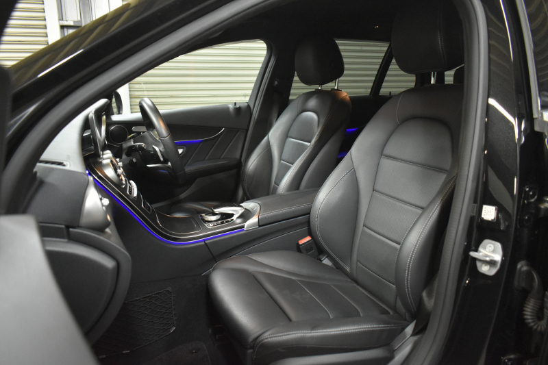 メルセデスベンツ Cクラス C200ﾜｺﾞﾝ AVG AMGﾗｲﾝ ﾚｰﾀﾞｰｾｰﾌﾃｨP 後期 AMGｴｱﾛ18AW ｴｱｻｽ 革 ﾃﾞｨｽﾄﾛﾆｯｸ ﾌﾞﾗｲﾝﾄﾞｽﾎﾟｯﾄ ﾚｰﾝｷｰﾌﾟ ﾅﾋﾞTV ﾊﾞｯｸｶﾒﾗ ｵｰﾄﾃｰﾙｹﾞｰﾄ ｷｰﾚｽｺﾞｰ 2年保証