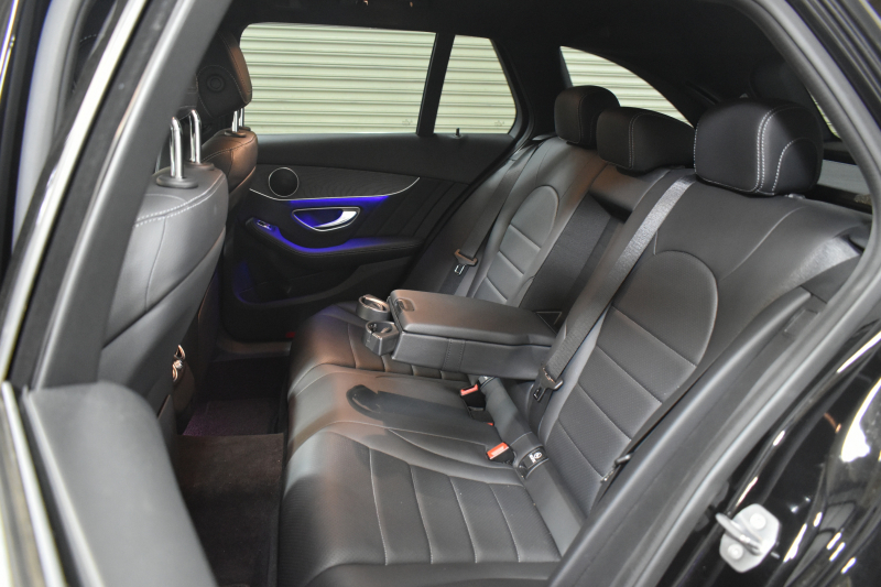 メルセデスベンツ Cクラス C200ﾜｺﾞﾝ AVG AMGﾗｲﾝ ﾚｰﾀﾞｰｾｰﾌﾃｨP 後期 AMGｴｱﾛ18AW ｴｱｻｽ 革 ﾃﾞｨｽﾄﾛﾆｯｸ ﾌﾞﾗｲﾝﾄﾞｽﾎﾟｯﾄ ﾚｰﾝｷｰﾌﾟ ﾅﾋﾞTV ﾊﾞｯｸｶﾒﾗ ｵｰﾄﾃｰﾙｹﾞｰﾄ ｷｰﾚｽｺﾞｰ 2年保証