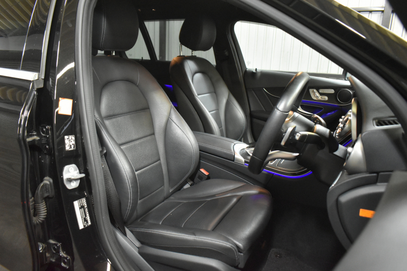 メルセデスベンツ Cクラス C200ﾜｺﾞﾝ AVG AMGﾗｲﾝ ﾚｰﾀﾞｰｾｰﾌﾃｨP 後期 AMGｴｱﾛ18AW ｴｱｻｽ 革 ﾃﾞｨｽﾄﾛﾆｯｸ ﾌﾞﾗｲﾝﾄﾞｽﾎﾟｯﾄ ﾚｰﾝｷｰﾌﾟ ﾅﾋﾞTV ﾊﾞｯｸｶﾒﾗ ｵｰﾄﾃｰﾙｹﾞｰﾄ ｷｰﾚｽｺﾞｰ 2年保証