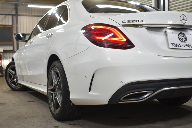 メルセデスベンツ Cクラス C220d ﾛｰﾚｳｽED ｽﾎﾟｰﾂﾌﾟﾗｽP ﾚｰﾀﾞｰｾｰﾌﾃｨP 後期 ﾋｰﾀｰ革 HUD ﾊﾞｯｸｶﾒﾗ 液晶ﾒｰﾀｰ ﾌｯﾄｹﾞｰﾄ ﾜｲﾔﾚｽC AMGｴｱﾛ18AW ﾃﾞｨｽﾄﾛ ﾌﾞﾗｲﾝﾄﾞS ﾅﾋﾞTV ｷｰﾚｽｺﾞｰ 2年保証