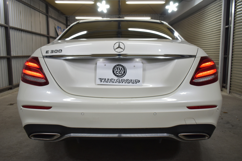 メルセデスベンツ Eクラス E300 AVG ｽﾎﾟｰﾂ ｴｸｽｸﾙｰｼﾌﾞ ﾚｰﾀﾞｰｾｰﾌﾃｨP 中期型 全席ﾋｰﾀｰ革 ﾃﾞｨｽﾄﾛ AMGｴｱﾛ19AW ｷｰGo ﾌｯﾄｹﾞｰﾄ ﾍｯﾄﾞｱｯﾌﾟD ﾌﾞﾙﾒｽﾀｰS ﾅﾋﾞTV 360ｶﾒﾗ 2年保証