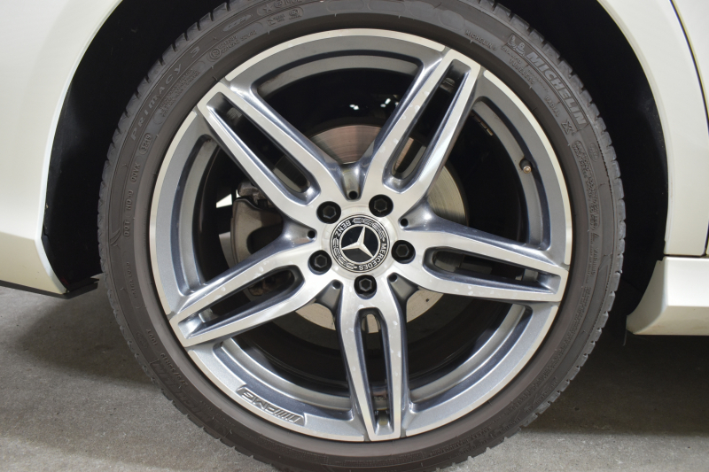 メルセデスベンツ Eクラス E300 AVG ｽﾎﾟｰﾂ ｴｸｽｸﾙｰｼﾌﾞ ﾚｰﾀﾞｰｾｰﾌﾃｨP 中期型 全席ﾋｰﾀｰ革 ﾃﾞｨｽﾄﾛ AMGｴｱﾛ19AW ｷｰGo ﾌｯﾄｹﾞｰﾄ ﾍｯﾄﾞｱｯﾌﾟD ﾌﾞﾙﾒｽﾀｰS ﾅﾋﾞTV 360ｶﾒﾗ 2年保証