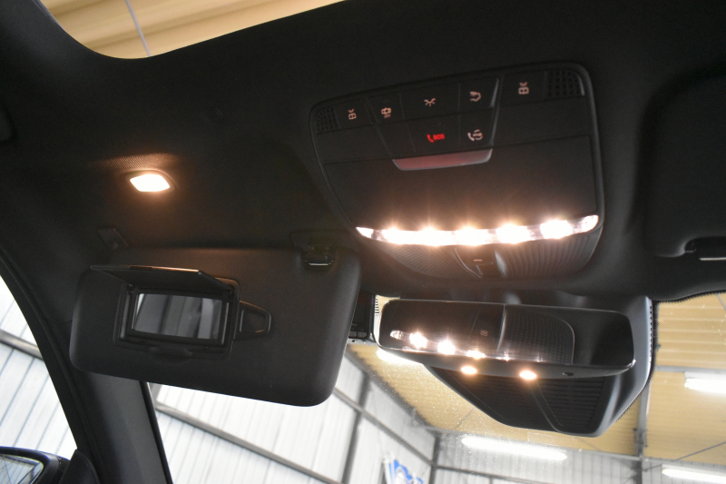 メルセデスベンツ GLC GLC220d 4ﾏﾁｯｸ  AMGﾗｲﾝ ﾚｻﾞｰｴｸｽｸﾙｰｼﾌﾞ ﾚｰﾀﾞｰｾｰﾌﾃｨP 後期型 1ｵｰﾅｰ車両 ｻﾝﾙｰﾌ 全席ﾋｰﾀｰ赤黒革 ﾃﾞｨｽﾄﾛﾆｯｸﾌﾟﾗｽ ﾌﾞﾗｲﾝﾄﾞｽﾎﾟｯﾄ ﾚｰﾝｷｰﾌﾟ AMGｴｱﾛ19AW ｷｰGO PTS ﾌｯﾄｹﾞｰﾄ HUD ﾌﾞﾙﾒｽﾀｰS 地ﾃﾞｼﾞﾅﾋﾞ 360ｶﾒﾗ 2年保証