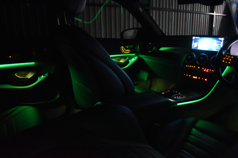 メルセデスベンツ GLC GLC220d 4ﾏﾁｯｸ  AMGﾗｲﾝ ﾚｻﾞｰｴｸｽｸﾙｰｼﾌﾞ ﾚｰﾀﾞｰｾｰﾌﾃｨP 後期型 1ｵｰﾅｰ車両 ｻﾝﾙｰﾌ 全席ﾋｰﾀｰ赤黒革 ﾃﾞｨｽﾄﾛﾆｯｸﾌﾟﾗｽ ﾌﾞﾗｲﾝﾄﾞｽﾎﾟｯﾄ ﾚｰﾝｷｰﾌﾟ AMGｴｱﾛ19AW ｷｰGO PTS ﾌｯﾄｹﾞｰﾄ HUD ﾌﾞﾙﾒｽﾀｰS 地ﾃﾞｼﾞﾅﾋﾞ 360ｶﾒﾗ 2年保証