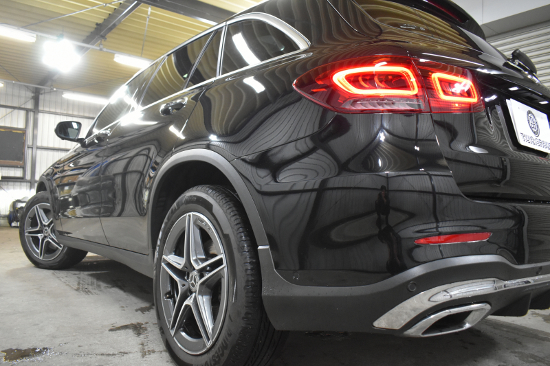 メルセデスベンツ GLC GLC220d 4ﾏﾁｯｸ  AMGﾗｲﾝ ﾚｻﾞｰｴｸｽｸﾙｰｼﾌﾞ ﾚｰﾀﾞｰｾｰﾌﾃｨP 後期型 1ｵｰﾅｰ車両 ｻﾝﾙｰﾌ 全席ﾋｰﾀｰ赤黒革 ﾃﾞｨｽﾄﾛﾆｯｸﾌﾟﾗｽ ﾌﾞﾗｲﾝﾄﾞｽﾎﾟｯﾄ ﾚｰﾝｷｰﾌﾟ AMGｴｱﾛ19AW ｷｰGO PTS ﾌｯﾄｹﾞｰﾄ HUD ﾌﾞﾙﾒｽﾀｰS 地ﾃﾞｼﾞﾅﾋﾞ 360ｶﾒﾗ 2年保証