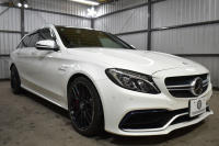 AMG Cクラス C63Sﾜｺﾞﾝ ﾚｰﾀﾞｰｾｰﾌﾃｨP V8ﾂｲﾝﾀｰﾎﾞ/510馬力 右ﾊﾝﾄﾞﾙ ﾊﾟﾉﾗﾏｻﾝﾙｰﾌ 専用19AW AMGﾊﾟﾌｫｰﾏﾝｽ/赤黒革ｼｰﾄ/ｽﾃｱﾘﾝｸﾞ/ｴｸﾞｿﾞｰｽﾄ ﾌﾞﾙﾒｽﾀｰ HUD ｴｱﾊﾞﾗﾝｽP ﾃﾞｨｽﾄﾛﾆｯｸ ﾌﾞﾗｲﾝﾄﾞS ﾚｰﾝｷｰﾌﾟ ﾅﾋﾞTV Bｶﾒﾗ ﾌｯﾄｹﾞｰﾄ ｷｰGO 2年保証