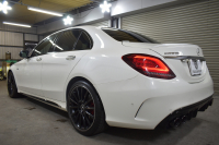 AMG Cクラス C43 4ﾏﾁｯｸ  ﾚｰﾀﾞｰｾｰﾌﾃｨP 後期型 3.0ﾘｯﾀｰV6ﾂｲﾝﾀｰﾎﾞ ﾊﾟﾉﾗﾏｻﾝﾙｰﾌ 革 ﾌﾞﾙﾒｽﾀｰｻｳﾝﾄﾞ 液晶ﾒｰﾀｰ HUD ｴｱﾊﾞﾗﾝｽP ﾌｯﾄﾄﾗﾝｸ ｴｱﾛ19AW LEDﾍｯﾄﾞﾗｲﾄ ﾃﾞｨｽﾄﾛ ﾌﾞﾗｲﾝﾄﾞS ﾚｰﾝｷｰﾌﾟ ﾅﾋﾞTV Bｶﾒﾗ 2年保証