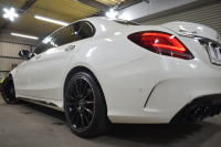 AMG Cクラス C43 4ﾏﾁｯｸ  ﾚｰﾀﾞｰｾｰﾌﾃｨP 後期型 3.0ﾘｯﾀｰV6ﾂｲﾝﾀｰﾎﾞ ﾊﾟﾉﾗﾏｻﾝﾙｰﾌ 革 ﾌﾞﾙﾒｽﾀｰｻｳﾝﾄﾞ 液晶ﾒｰﾀｰ HUD ｴｱﾊﾞﾗﾝｽP ﾌｯﾄﾄﾗﾝｸ ｴｱﾛ19AW LEDﾍｯﾄﾞﾗｲﾄ ﾃﾞｨｽﾄﾛ ﾌﾞﾗｲﾝﾄﾞS ﾚｰﾝｷｰﾌﾟ ﾅﾋﾞTV Bｶﾒﾗ 2年保証