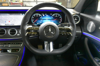 メルセデスベンツ Eクラス E200 ｽﾎﾟｰﾂ BSG搭載 ｴｸｽｸﾙｰｼﾌﾞP AMGﾗｲﾝｲﾝﾃﾘｱP ﾚｰﾀﾞｰｾｰﾌﾃｨP 後期型 ﾊﾟﾉﾗﾏｻﾝﾙｰﾌ 革 ﾌﾞﾙﾒｽﾀｰ HUD ｴｱﾊﾞﾗﾝｽP ﾊﾟﾜｰﾄﾗﾝｸ AMGｴｱﾛ19AW MBUXARﾅﾋﾞTV 360ｶﾒﾗ ﾜｲﾔﾚｽﾁｬｰｼﾞ ﾃﾞｨｽﾄﾛ ﾌﾞﾗｲﾝﾄﾞS ﾚｰﾝｷｰﾌﾟ 2年保証