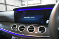 メルセデスベンツ Eクラス E200 ｽﾎﾟｰﾂ BSG搭載 ｴｸｽｸﾙｰｼﾌﾞP AMGﾗｲﾝｲﾝﾃﾘｱP ﾚｰﾀﾞｰｾｰﾌﾃｨP 後期型 ﾊﾟﾉﾗﾏｻﾝﾙｰﾌ 革 ﾌﾞﾙﾒｽﾀｰ HUD ｴｱﾊﾞﾗﾝｽP ﾊﾟﾜｰﾄﾗﾝｸ AMGｴｱﾛ19AW MBUXARﾅﾋﾞTV 360ｶﾒﾗ ﾜｲﾔﾚｽﾁｬｰｼﾞ ﾃﾞｨｽﾄﾛ ﾌﾞﾗｲﾝﾄﾞS ﾚｰﾝｷｰﾌﾟ 2年保証