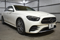 メルセデスベンツ Eクラス E200 ｽﾎﾟｰﾂ BSG搭載 ｴｸｽｸﾙｰｼﾌﾞP AMGﾗｲﾝｲﾝﾃﾘｱP ﾚｰﾀﾞｰｾｰﾌﾃｨP 後期型 1ｵｰﾅｰ ﾊﾟﾉﾗﾏｻﾝﾙｰﾌ 革 ﾌﾞﾙﾒｽﾀｰ HUD ｴｱﾊﾞﾗﾝｽP ﾊﾟﾜｰﾄﾗﾝｸ AMGｴｱﾛ19AW MBUXARﾅﾋﾞTV 360ｶﾒﾗ ﾜｲﾔﾚｽﾁｬｰｼﾞ ﾃﾞｨｽﾄﾛ ﾌﾞﾗｲﾝﾄﾞS ﾚｰﾝｷｰﾌﾟ 2年保証