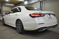 メルセデスベンツ Eクラス E200 ｽﾎﾟｰﾂ BSG搭載 ｴｸｽｸﾙｰｼﾌﾞP AMGﾗｲﾝｲﾝﾃﾘｱP ﾚｰﾀﾞｰｾｰﾌﾃｨP 後期型 1ｵｰﾅｰ ﾊﾟﾉﾗﾏｻﾝﾙｰﾌ 革 ﾌﾞﾙﾒｽﾀｰ HUD ｴｱﾊﾞﾗﾝｽP ﾊﾟﾜｰﾄﾗﾝｸ AMGｴｱﾛ19AW MBUXARﾅﾋﾞTV 360ｶﾒﾗ ﾜｲﾔﾚｽﾁｬｰｼﾞ ﾃﾞｨｽﾄﾛ ﾌﾞﾗｲﾝﾄﾞS ﾚｰﾝｷｰﾌﾟ 2年保証