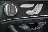 メルセデスベンツ Eクラス E200 ｽﾎﾟｰﾂ BSG搭載 ｴｸｽｸﾙｰｼﾌﾞP AMGﾗｲﾝｲﾝﾃﾘｱP ﾚｰﾀﾞｰｾｰﾌﾃｨP 後期型 ﾏｯﾄｸﾞﾚｰ ﾊﾟﾉﾗﾏｻﾝﾙｰﾌ 革 ﾌﾞﾙﾒｽﾀｰ HUD ｴｱﾊﾞﾗﾝｽP ﾊﾟﾜｰﾄﾗﾝｸ AMGｴｱﾛ19AW MBUXARﾅﾋﾞTV 360ｶﾒﾗ ﾜｲﾔﾚｽﾁｬｰｼﾞ ﾃﾞｨｽﾄﾛ ﾌﾞﾗｲﾝﾄﾞS ﾚｰﾝｷｰﾌﾟ 2年保証