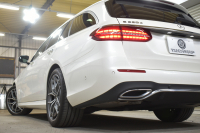 メルセデスベンツ Eクラス E220dﾜｺﾞﾝ ｽﾎﾟｰﾂ ｴｸｽｸﾙｰｼﾌﾞP AMGﾗｲﾝｲﾝﾃﾘｱP ﾚｰﾀﾞｰｾｰﾌﾃｨP 後期型 1ｵｰﾅｰ ﾊﾟﾉﾗﾏｻﾝﾙｰﾌ 革 ﾌﾞﾙﾒｽﾀｰ HUD ｴｱﾊﾞﾗﾝｽP AMGｴｱﾛ19AW MBUXARﾅﾋﾞTV 360ｶﾒﾗ ﾃﾞｨｽﾄﾛ ﾌﾞﾗｲﾝﾄﾞS  ｷｰﾚｽｺﾞｰ 2年保証