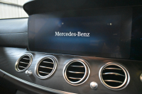 メルセデスベンツ Eクラス E220dﾜｺﾞﾝ ｽﾎﾟｰﾂ ｴｸｽｸﾙｰｼﾌﾞP AMGﾗｲﾝｲﾝﾃﾘｱP ﾚｰﾀﾞｰｾｰﾌﾃｨP 後期型 1ｵｰﾅｰ ﾊﾟﾉﾗﾏｻﾝﾙｰﾌ 革 ﾌﾞﾙﾒｽﾀｰ HUD ｴｱﾊﾞﾗﾝｽP AMGｴｱﾛ19AW MBUXARﾅﾋﾞTV 360ｶﾒﾗ ﾃﾞｨｽﾄﾛ ﾌﾞﾗｲﾝﾄﾞS  ｷｰﾚｽｺﾞｰ 2年保証