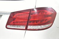 メルセデスベンツ Eクラス E250ﾜｺﾞﾝ AVG AMGｽﾎﾟｰﾂP ﾚｰﾀﾞｰｾｰﾌﾃｨP 後期 ｼｰﾄﾋｰﾀｰ AMGｴｱﾛ18AW ﾃﾞｨｽﾄﾛﾆｯｸ ﾌﾞﾗｲﾝﾄﾞｽﾎﾟｯﾄ ﾚｰﾝｷｰﾌﾟ ｱﾝﾋﾞｴﾝﾄﾗｲﾄ LEDﾍｯﾄﾞﾗｲﾄ 純正ﾅﾋﾞTV ﾊﾞｯｸｶﾒﾗ ｷｰﾚｽｺﾞｰ ｵｰﾄﾃｰﾙｹﾞｰﾄ 2年保証