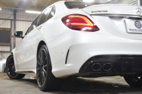 AMG Cクラス C43 4ﾏﾁｯｸ  ﾚｰﾀﾞｰｾｰﾌﾃｨP 後期型 3.0V6ﾀｰﾎﾞ 390馬力 ﾊﾟﾉﾗﾏｻﾝﾙｰﾌ ﾋｰﾀｰ黒本革 ﾃﾞｨｽﾄﾛ BSM Lﾁｪﾝｼﾞ AMGｴｱﾛ ｷｰGO ﾊﾟｰｸﾄﾛ ﾌｯﾄﾄﾗﾝｸ HUD ﾌﾞﾙﾒｽﾀｰS 液晶ﾒｰﾀｰ LEDﾍｯﾄﾞﾗｲﾄ 地ﾃﾞｼﾞﾅﾋﾞ Bｶﾒﾗ 2年保証