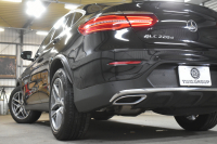 メルセデスベンツ GLCクーペ GLC220d 4M ｸｰﾍﾟ ｽﾎﾟｰﾂ 本革仕様 ﾚｰﾀﾞｰSP MEｺﾈｸﾄ ｻﾝﾙｰﾌ ﾌﾞﾙﾒｽﾀｰS 全席ﾋｰﾀｰ黒革 ﾃﾞｨｽﾄﾛ ﾌﾞﾗｲﾝﾄﾞｽﾎﾟｯﾄ Lｷｰﾌﾟ AMGｴｱﾛ19AW ｷｰGO  HUD 地ﾃﾞｼﾞ360ｶﾒ 2年保証